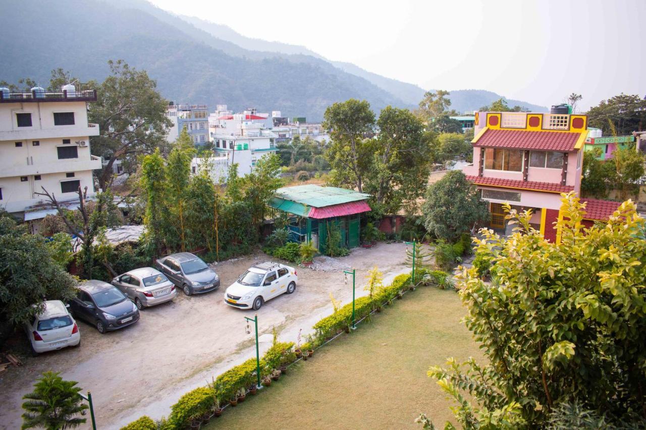 Mvt Guesthouse & Restaurant Rishīkesh Exterior foto